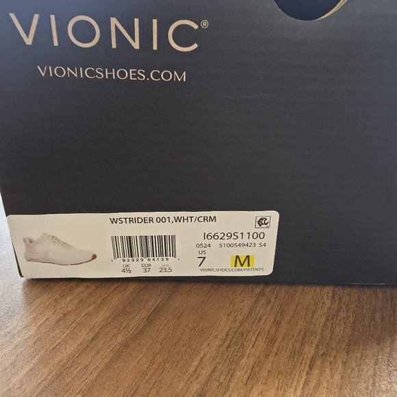 Vionic - Walk Strider - New With Box - Picture 11 of 11